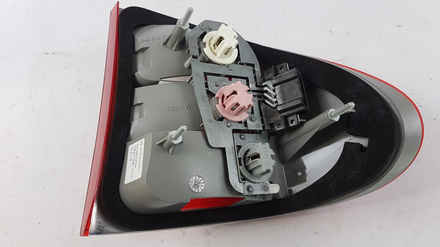 Original OE MERCEDES-BENZ Heckleuchte A2108204764