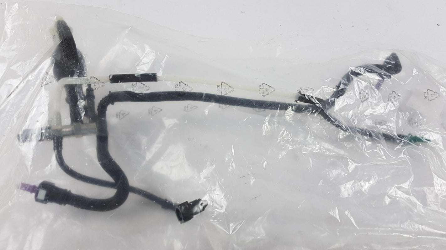 Original OE Peugeot Kraftstoffleitung 1574S8