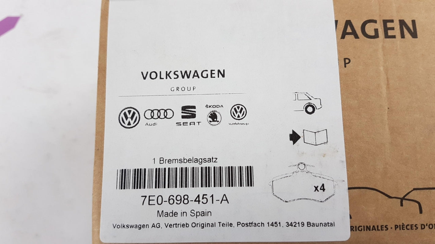 Original OE Volkswagen Bremsbeläge 7E0698451A