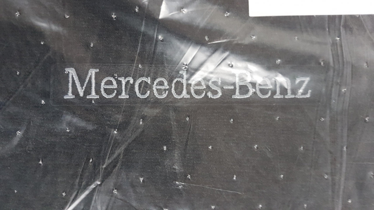 Original OE MERCEDES-BENZ Fußmattensatz A20568079009J74