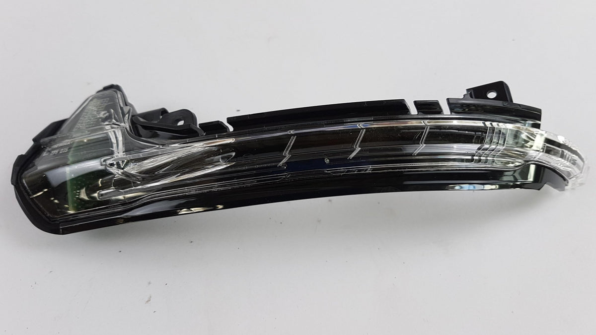 Original OE Volkswagen Blinkleuchte 4G5949101