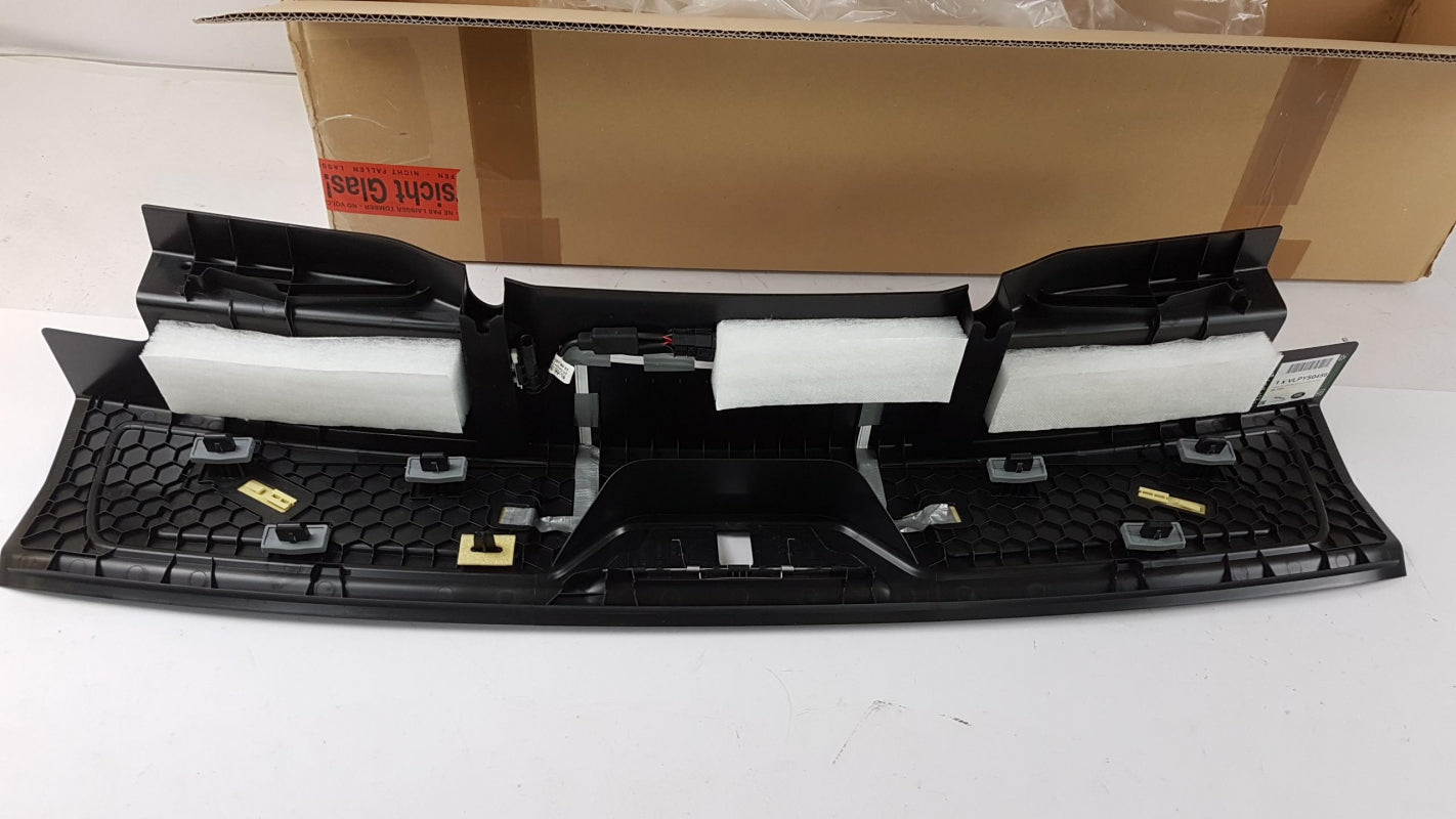 Original RANGE ROVER Velar (L560) 2017 > beleuchtetes Ladekantenschutz VLPYS0456