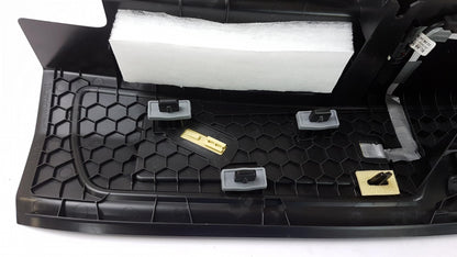 Original RANGE ROVER Velar (L560) 2017 > beleuchtetes Ladekantenschutz VLPYS0456