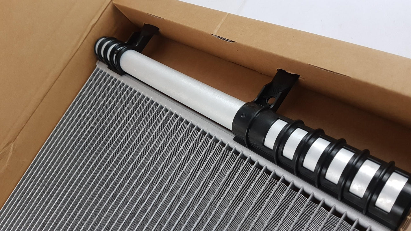 Original PEUGEOT 3008 5008 2017 > Klimakondensator 9817275680