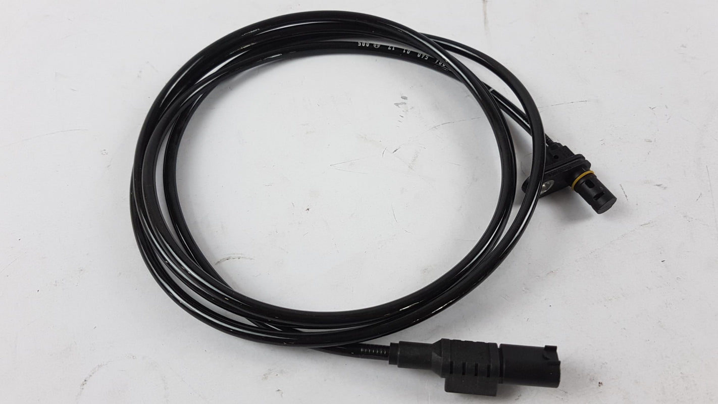 Original OE MERCEDES-BENZ Raddrehzahl Sensor A906540011764