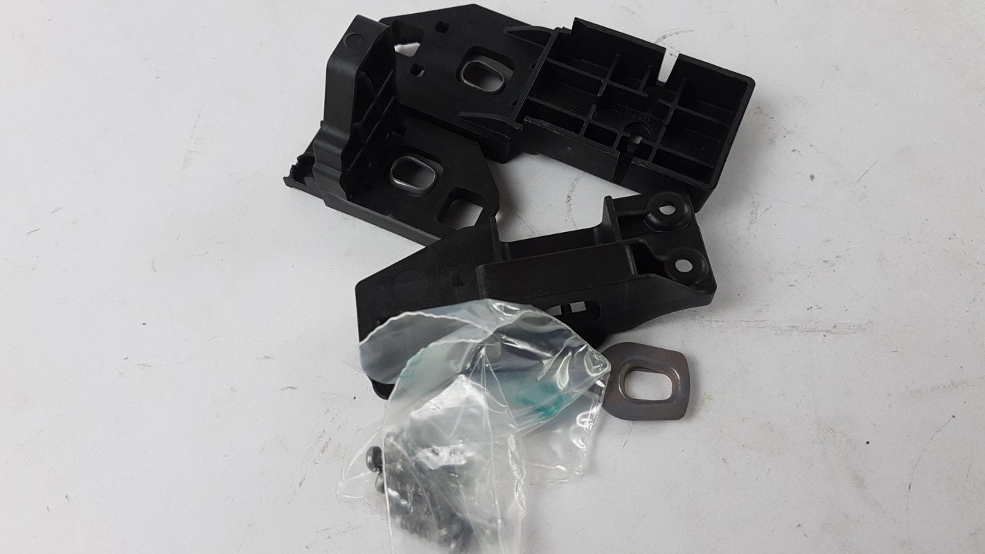 Original OE MERCEDES-BENZ Scheinwerfer Halterung A1178200114