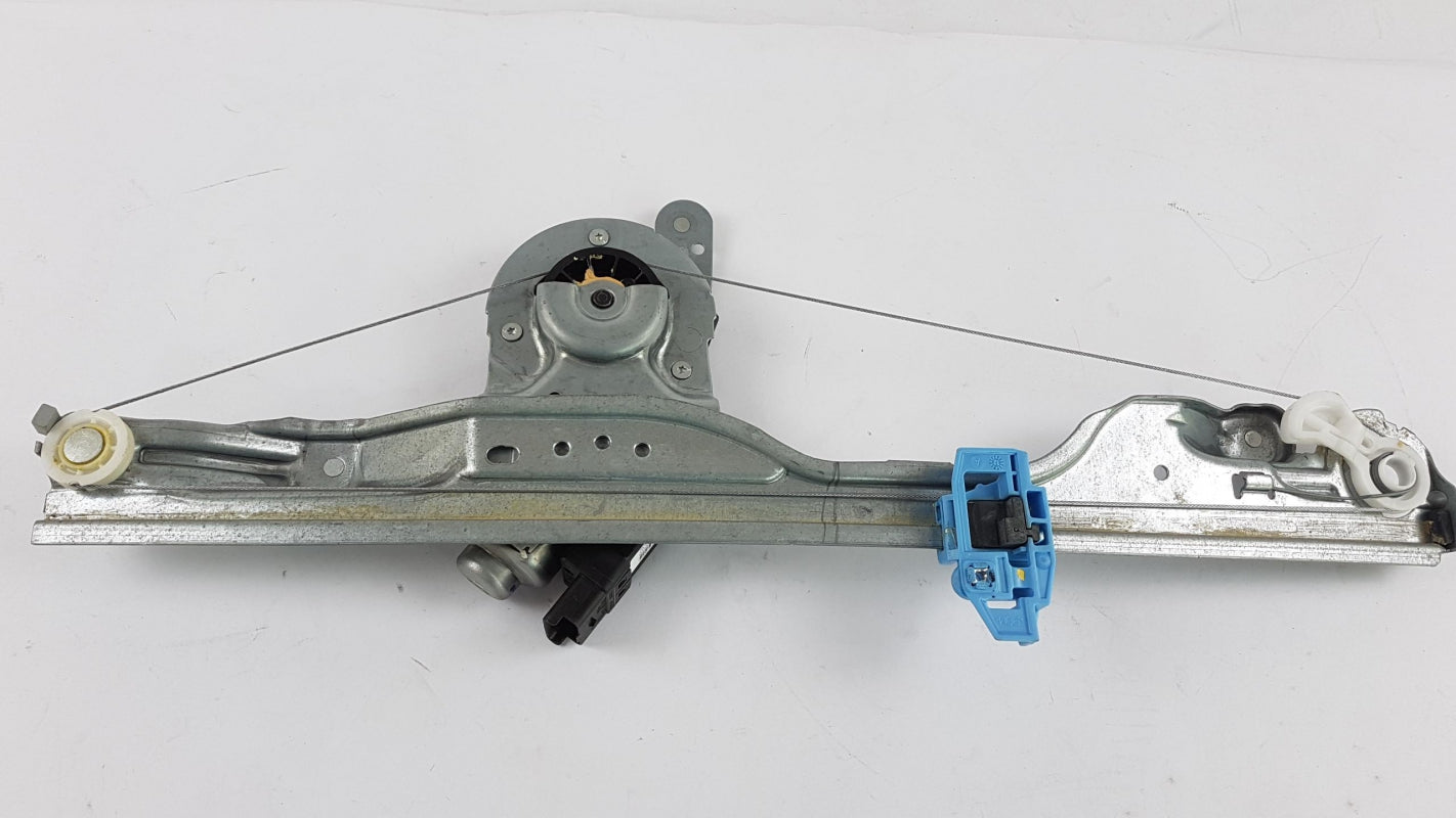 Original OE RENAULT Fensterheber 8200748379