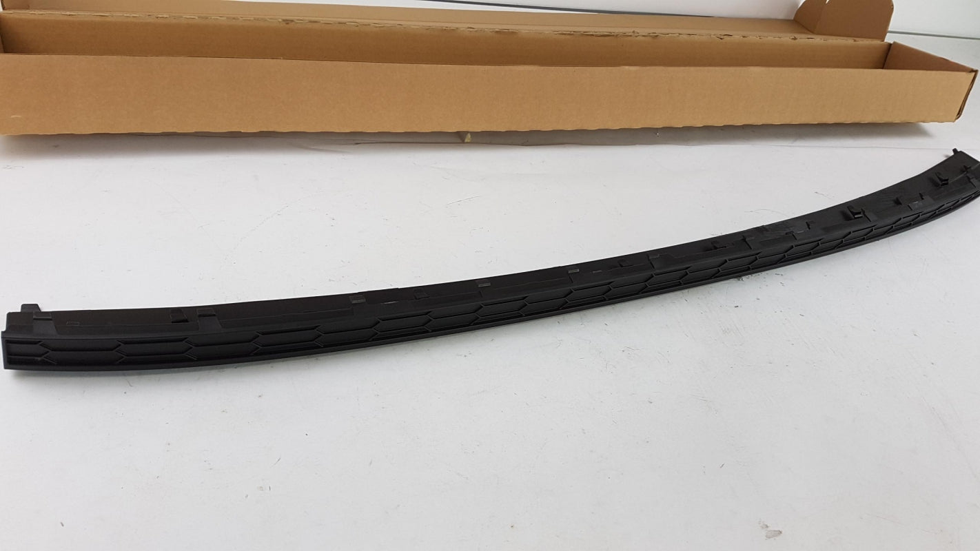 Original OE Volkswagen Stoßfängerabdeckung 565807423