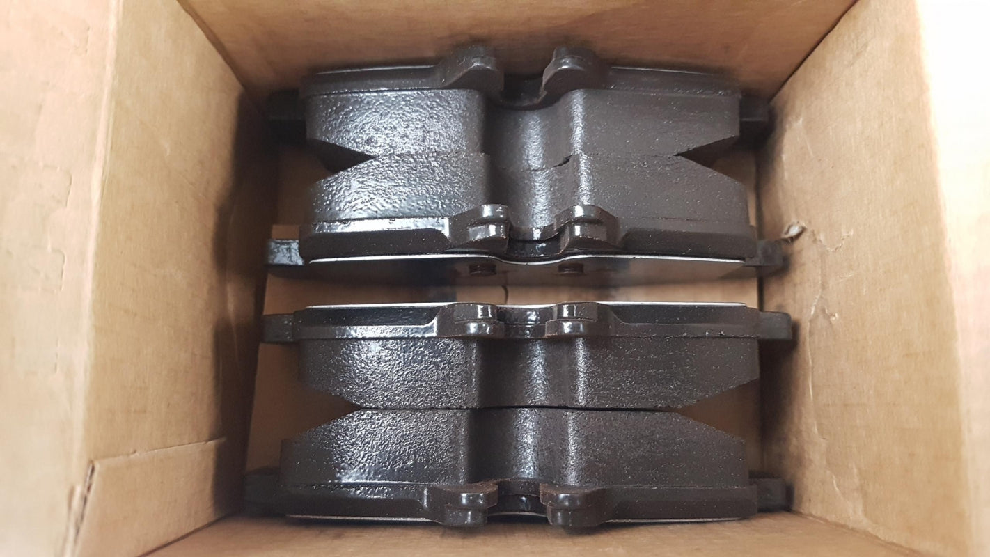 Original MERCEDES-BENZ W639 Vito Viano Bremsbeläge hinten A000421621039