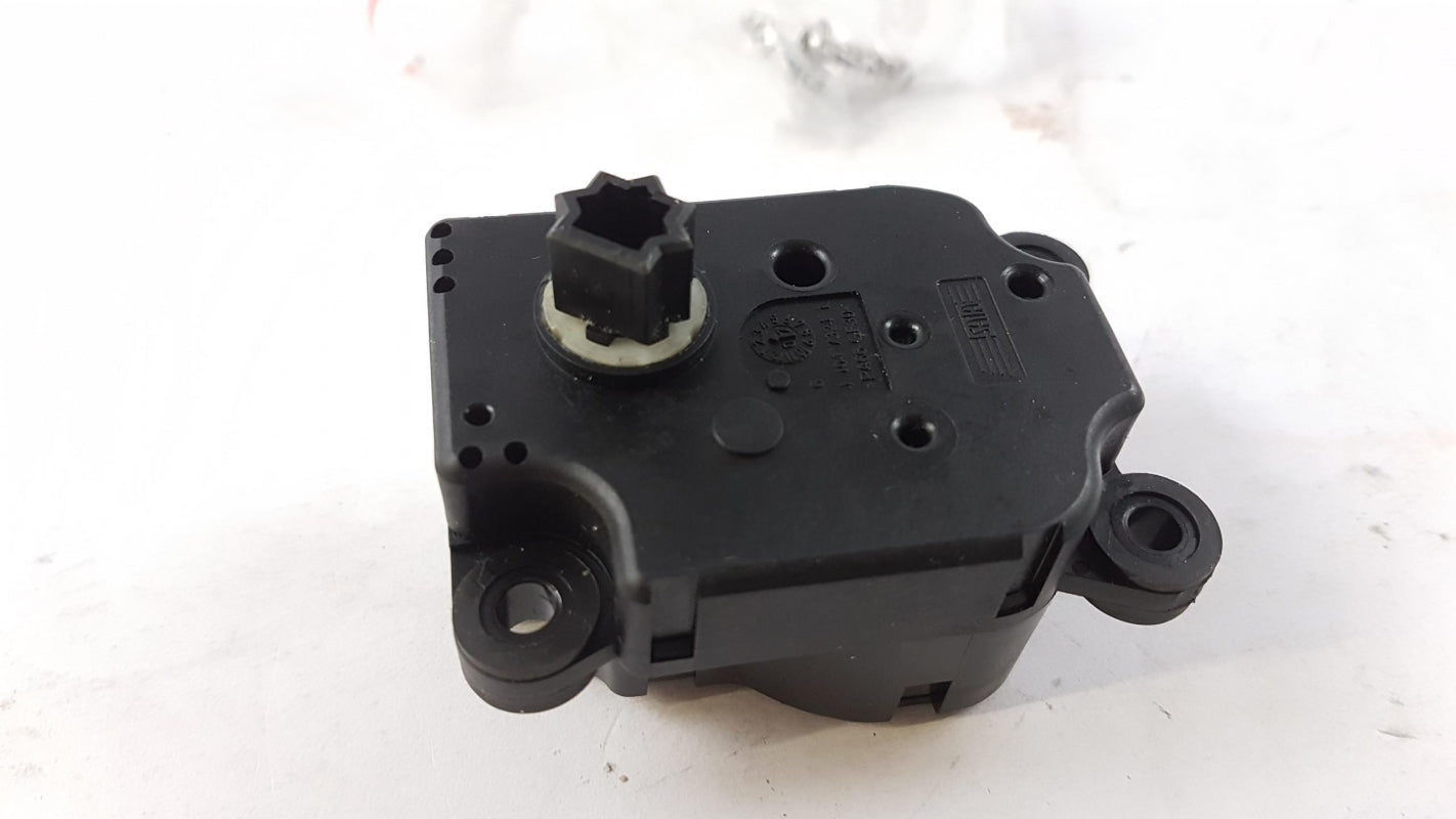 Original OE Peugeot Mischklappen Stellelement 6447RF