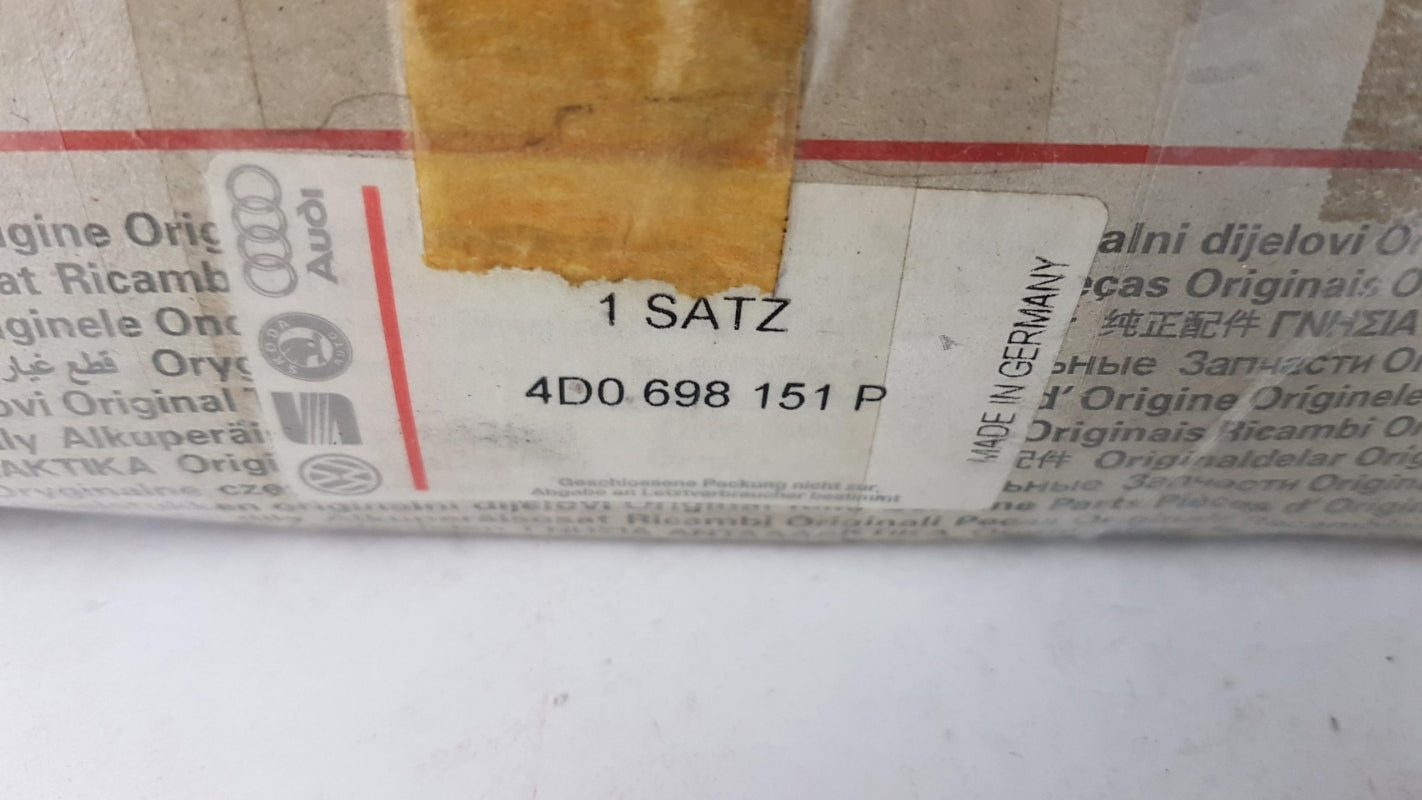 Original AUDI A8 I (1999-2002) Bremsbeläge Satz Vorne 4D0698151P