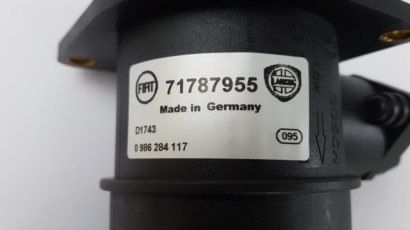 Original OE FIAT Luftmassenmesser 71787955