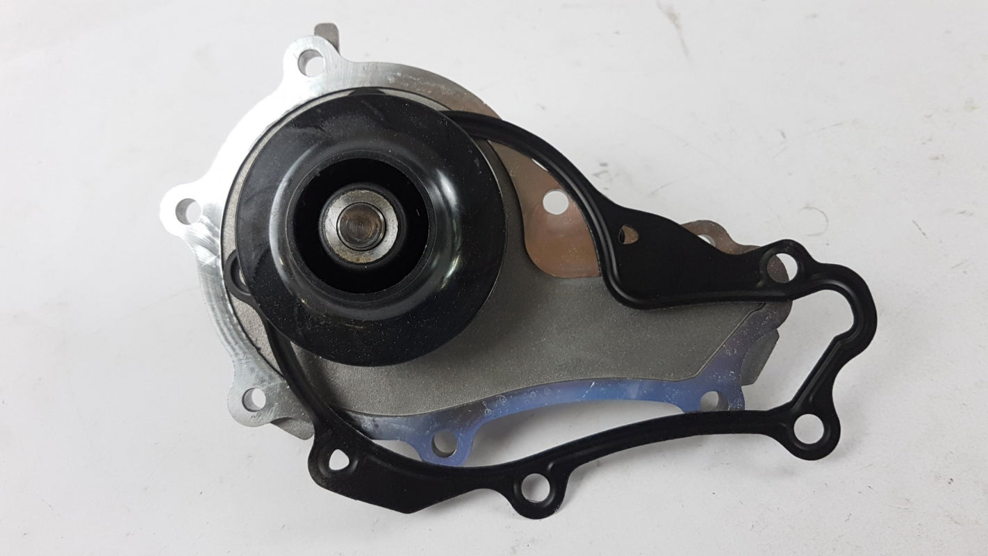 Original FORD Focus Fiesta Mondeo S-Max 1.6 TDCi Wasserpumpe 1715839