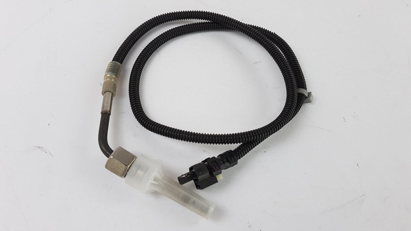 Original OE MERCEDES-BENZ Abgastemperaturgeber A0009057004