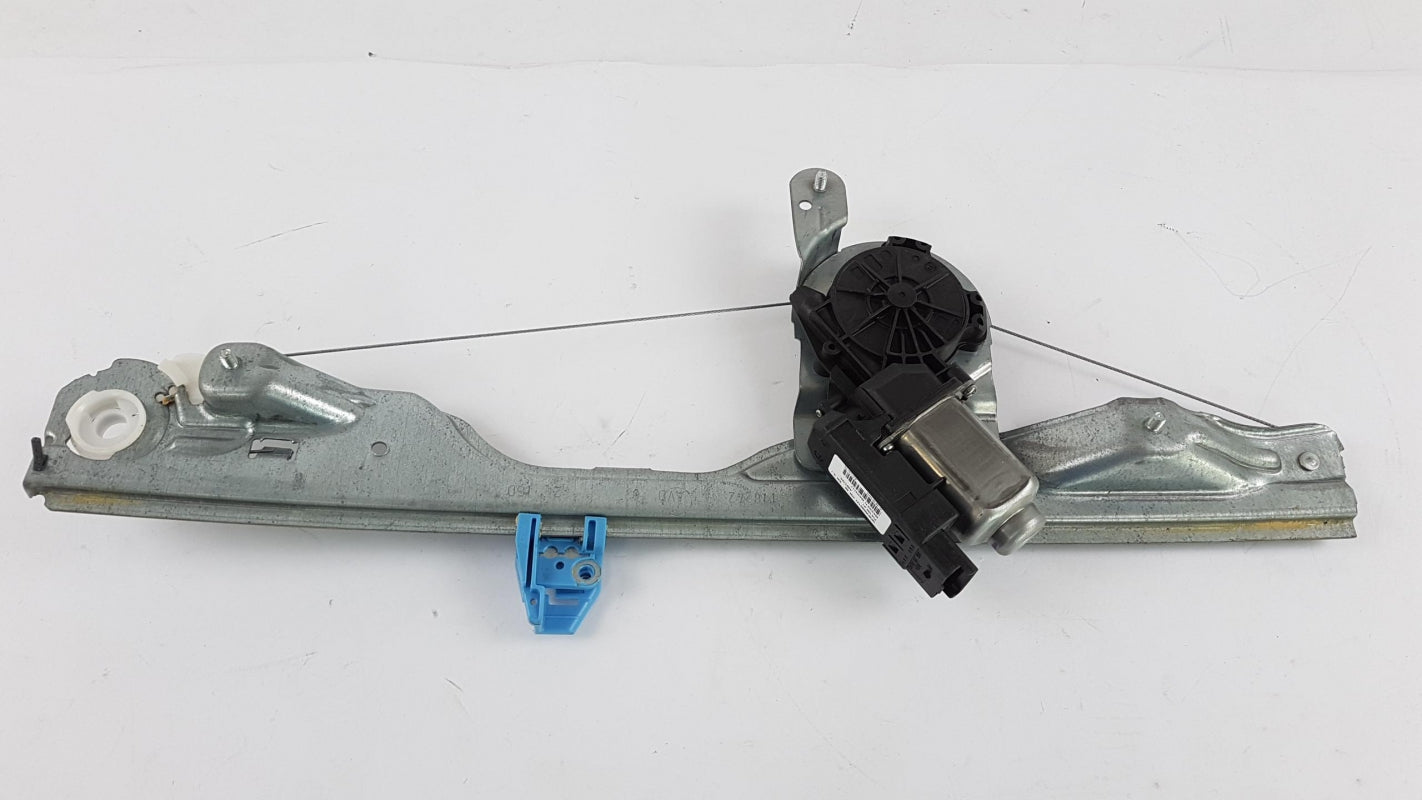 Original OE RENAULT Fensterheber 8200748379