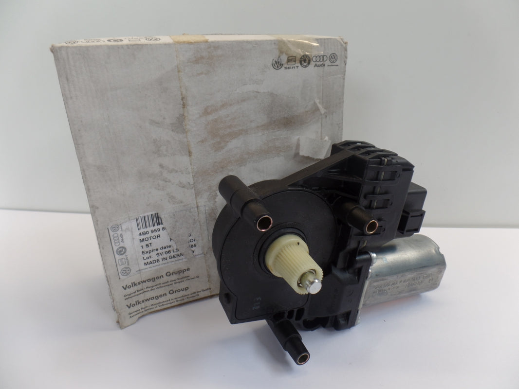 Original AUDI A6 RS6 4B Fensterhebermotor vorne rechts 4B0959802E