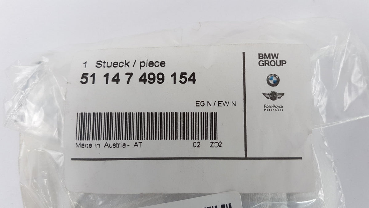 Original OE BMW Emblem Logo 51147499154