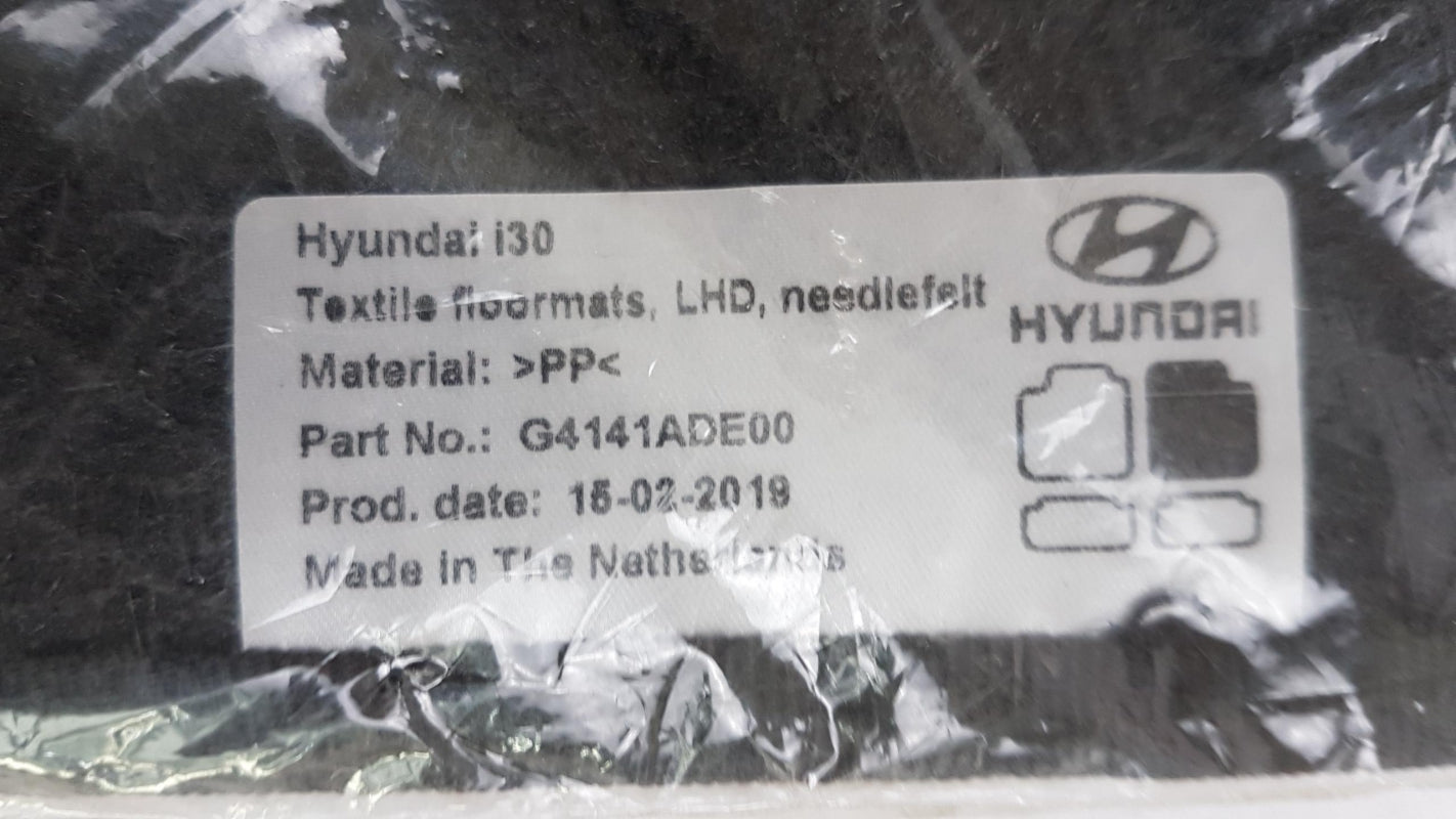 Original OE HYUNDAI/KIA Fußmattensatz G4141ADE00