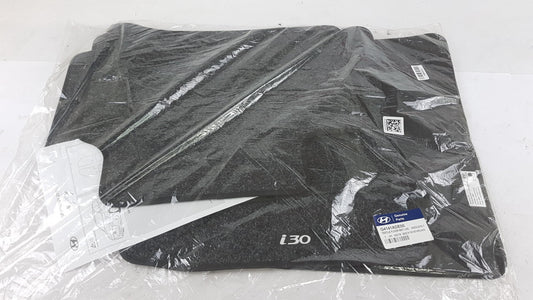 Original OE HYUNDAI/KIA Fußmattensatz G4141ADE00