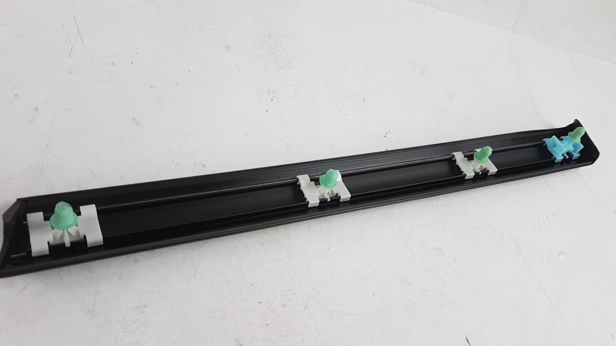 Original OE Volkswagen Seitenwand Zierleiste 8L3853700A01C
