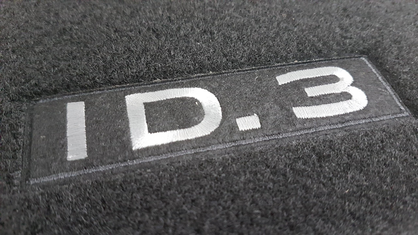 Original OE Volkswagen Fußmattensatz 10B061445WGK