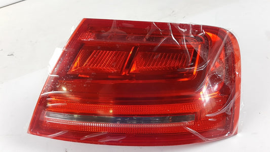 Original AUDI A8 (4H) Heckleuchte Rechts 4H0945096