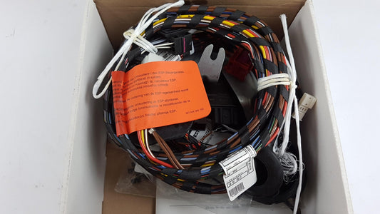 Original VW Passat B6 Anhängerkupplung Elektrosatz 13-polig 3C0055204A