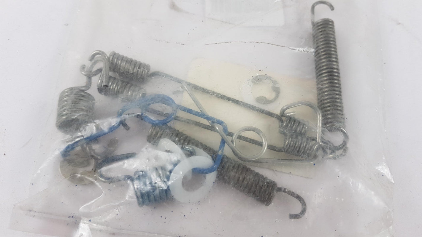 Original FORD Transit Bremsbacken Zubehörsatz 6579153