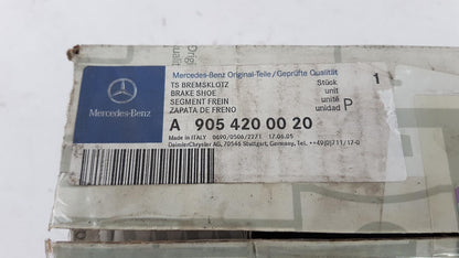 Original MERCEDES-BENZ Sprinter W905 Bremsbeläge hinten A9054200020