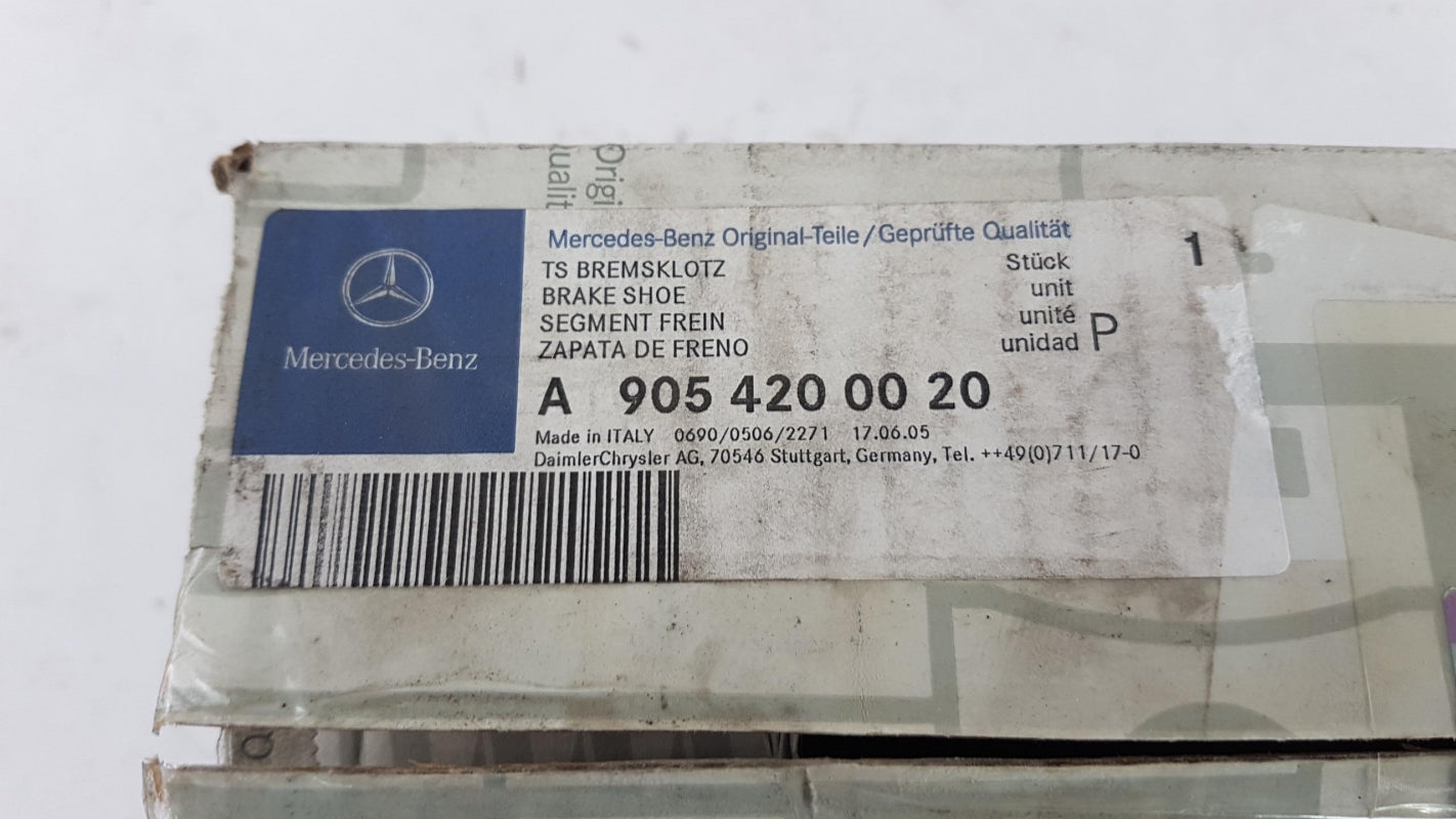 Original MERCEDES-BENZ Sprinter W905 Bremsbeläge hinten A9054200020