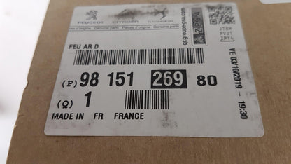 Original OE Peugeot Heckleuchte 9815126980