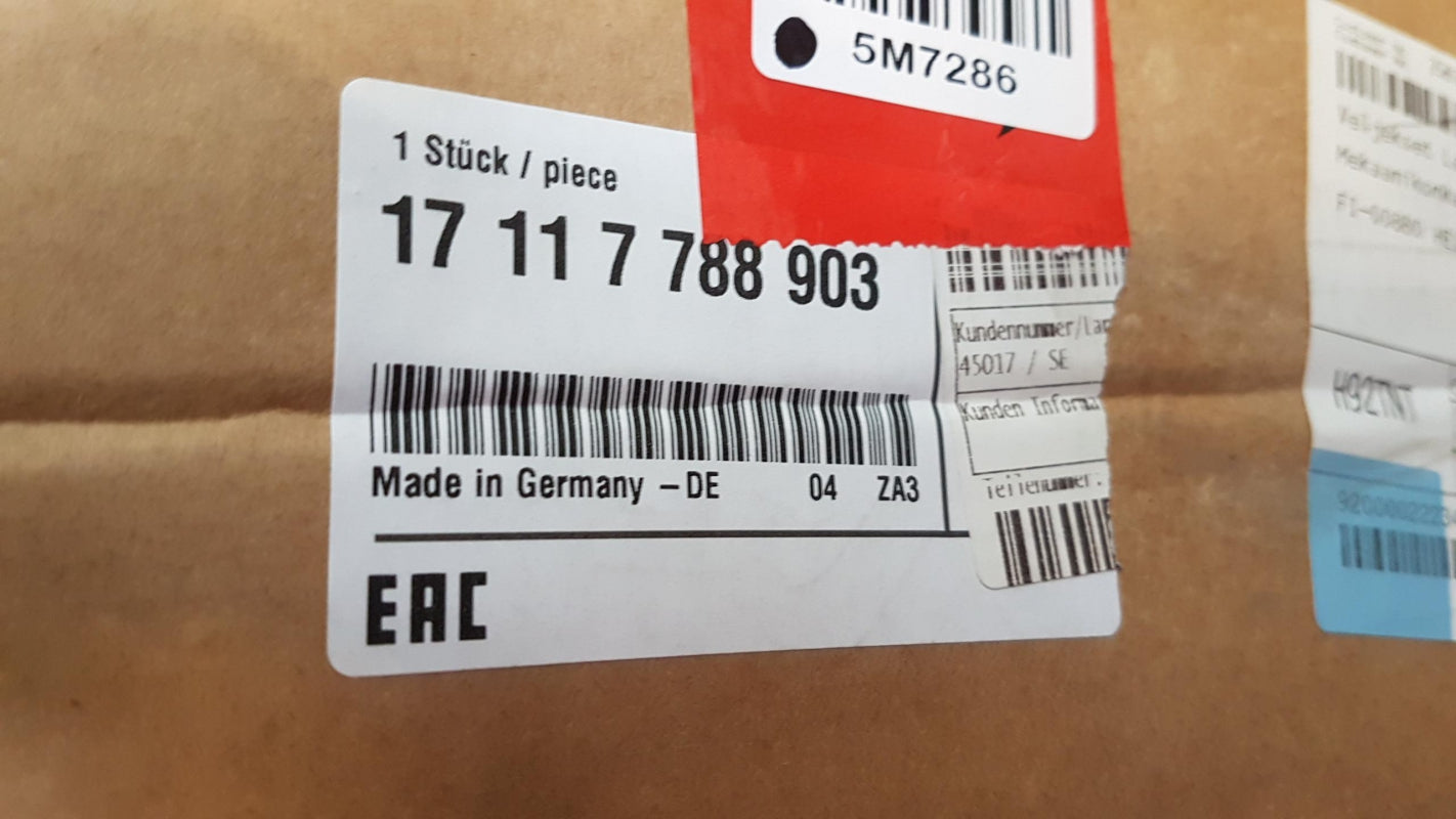 Original BMW 1' E81 E82 E87 E88 3' E90 E91 E92 X1 E84 Wasserkühler 17117788903