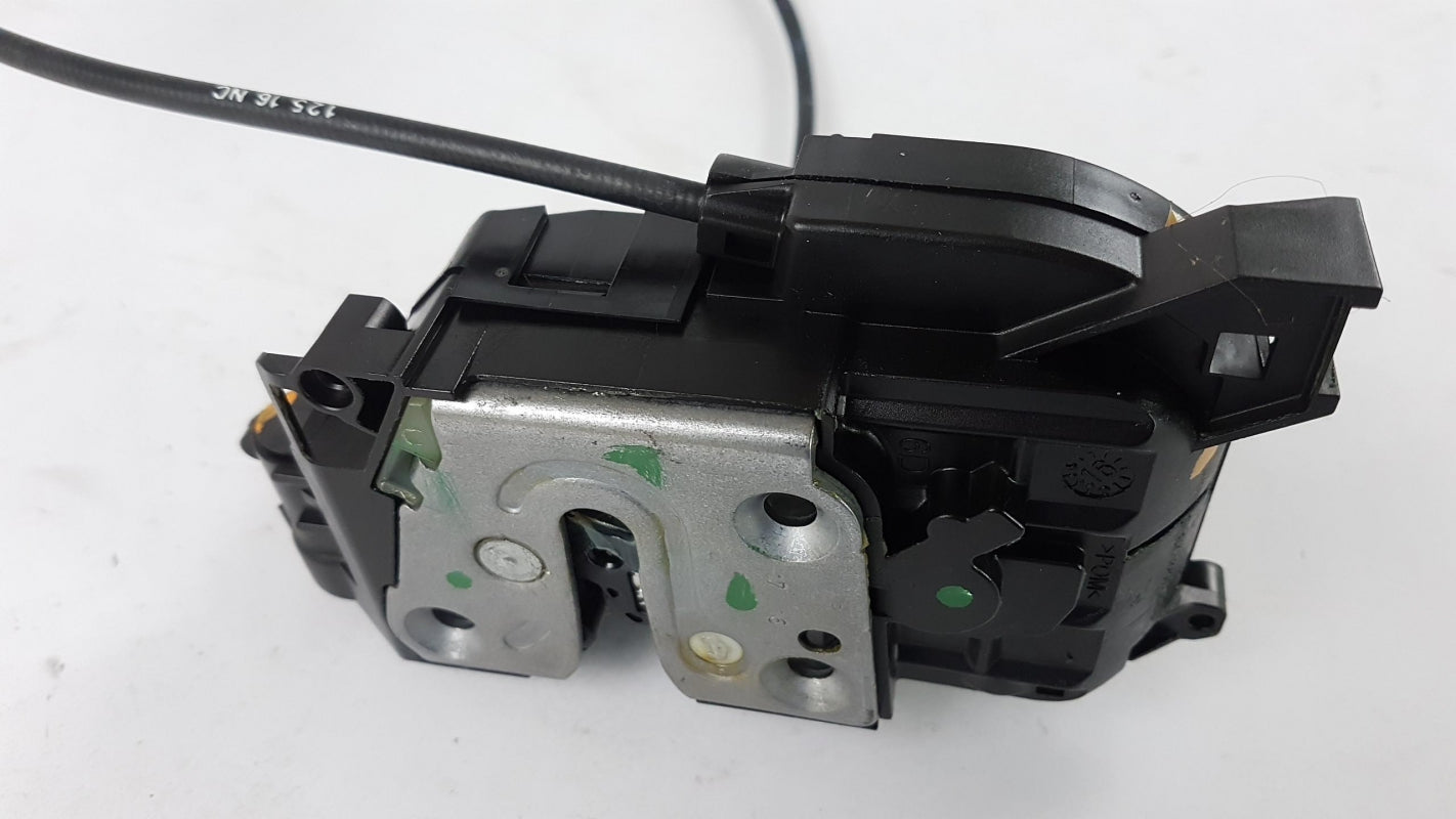 Original OE RENAULT Türschloss 8200300129