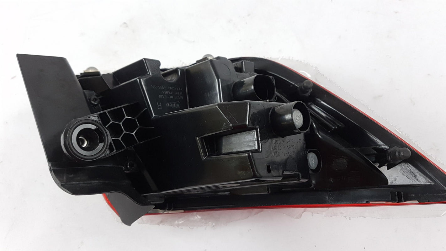 Original SEAT Leon III (5F) Heckleuchte Rechts 5F9945208B