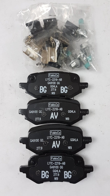 Original FORD Puma 2019> Bremsbeläge 2413374