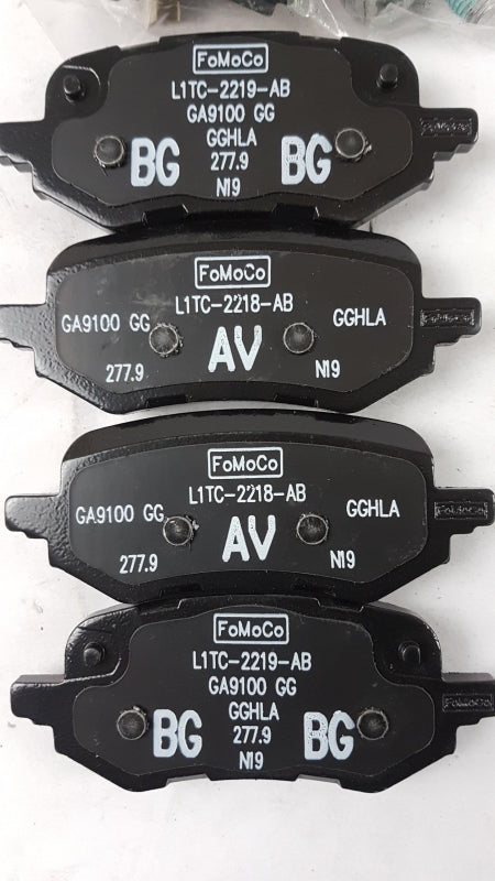 Original FORD Puma 2019> Bremsbeläge 2413374