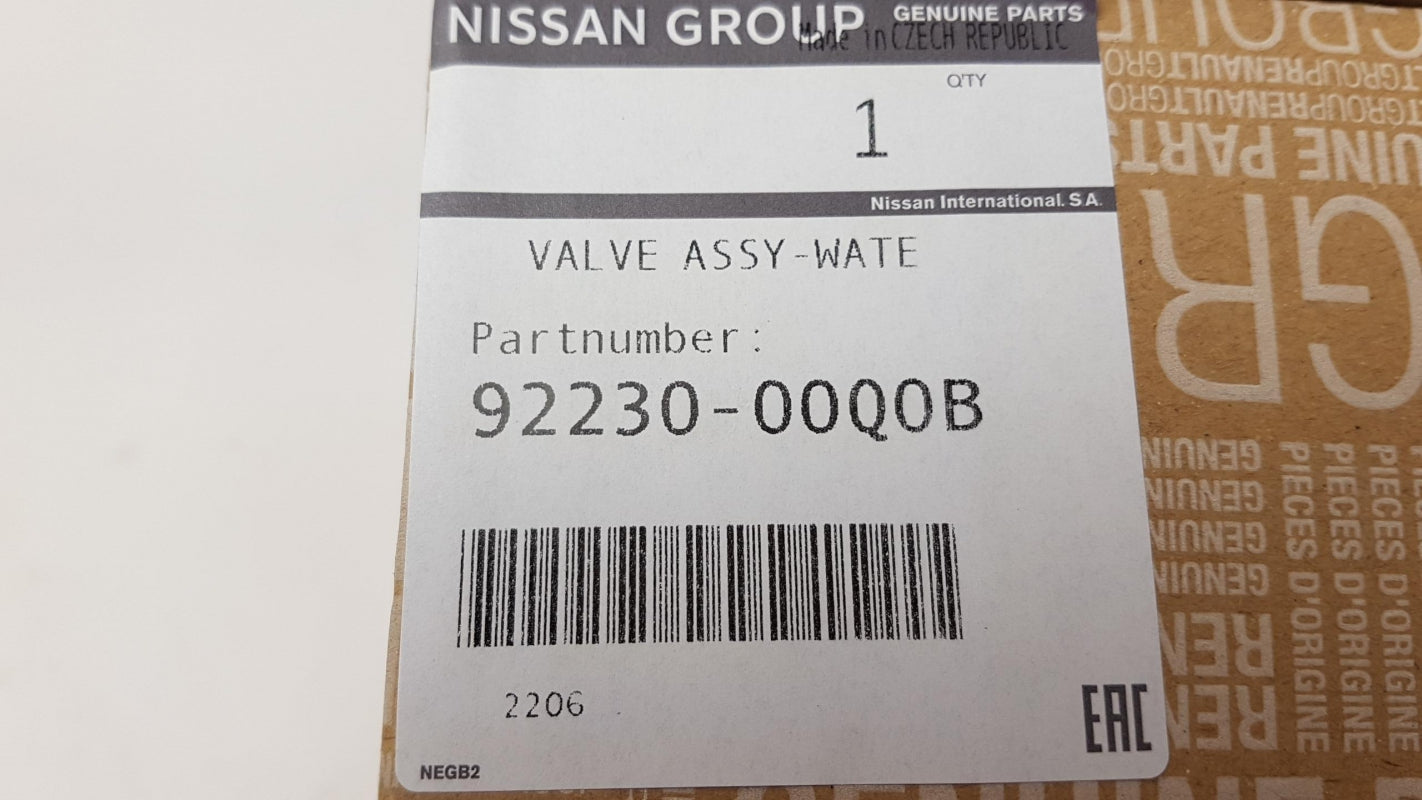 Original NISSAN Navara NP300 (D23M) Thermostatgehäuse 9223000Q0B