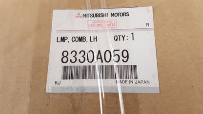 Original MITSUBISHI Pajero Sport I (1998-2009) Heckleuchte Außen Links 8330A059