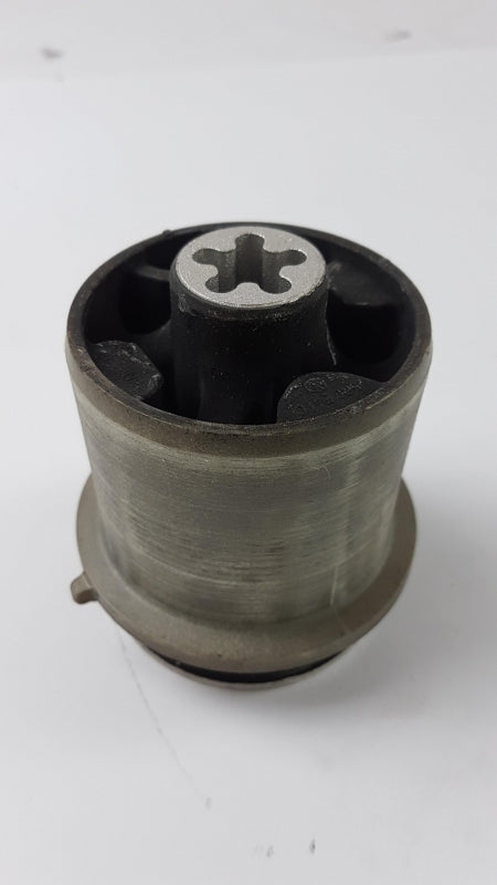 Original OE Volkswagen Achsträger Lagerung 5Q0501541C