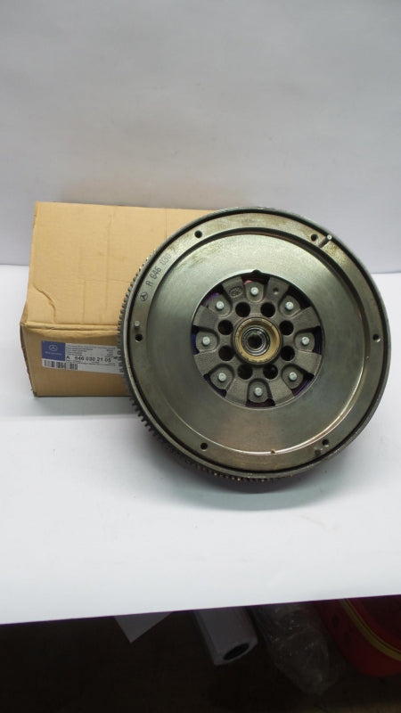 Original MERCEDES-BENZ W906 Sprinter Schwungrad A6460302105
