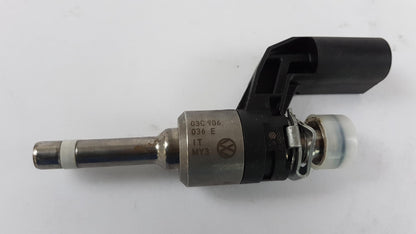 Original OE Volkswagen Injektor Düse 03C906036E