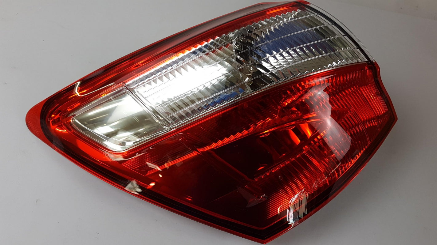 Original NISSAN Qashqai/Qashqai+2 2007-2014 Heckleuchte Links 26555BR50A