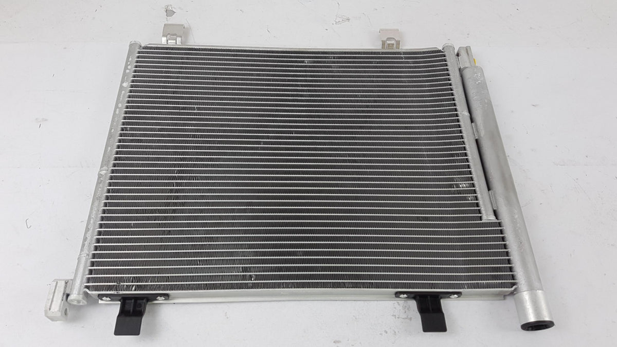 Original OE Volkswagen Klimakondensator 1S0816411