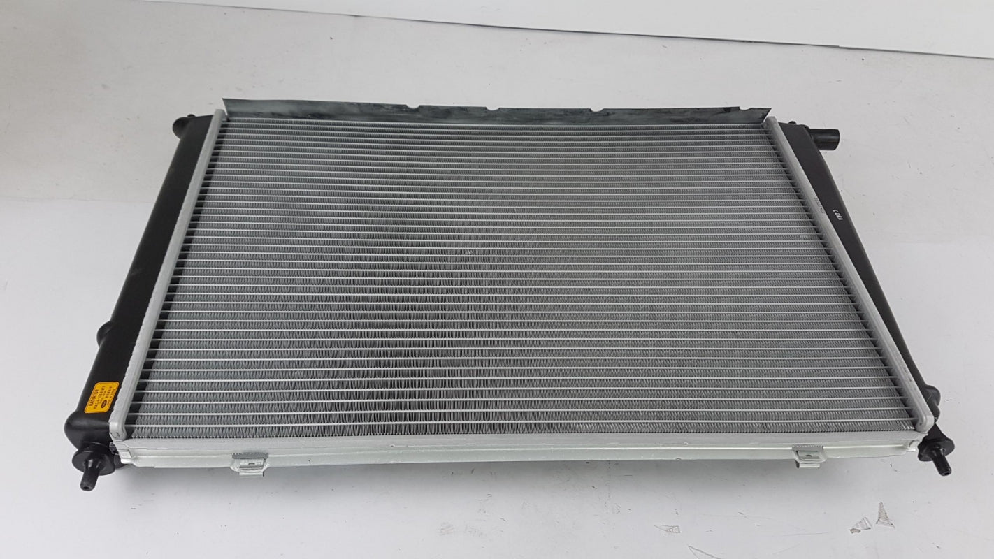 Original OE HYUNDAI/KIA Wasserkühler 253104A100