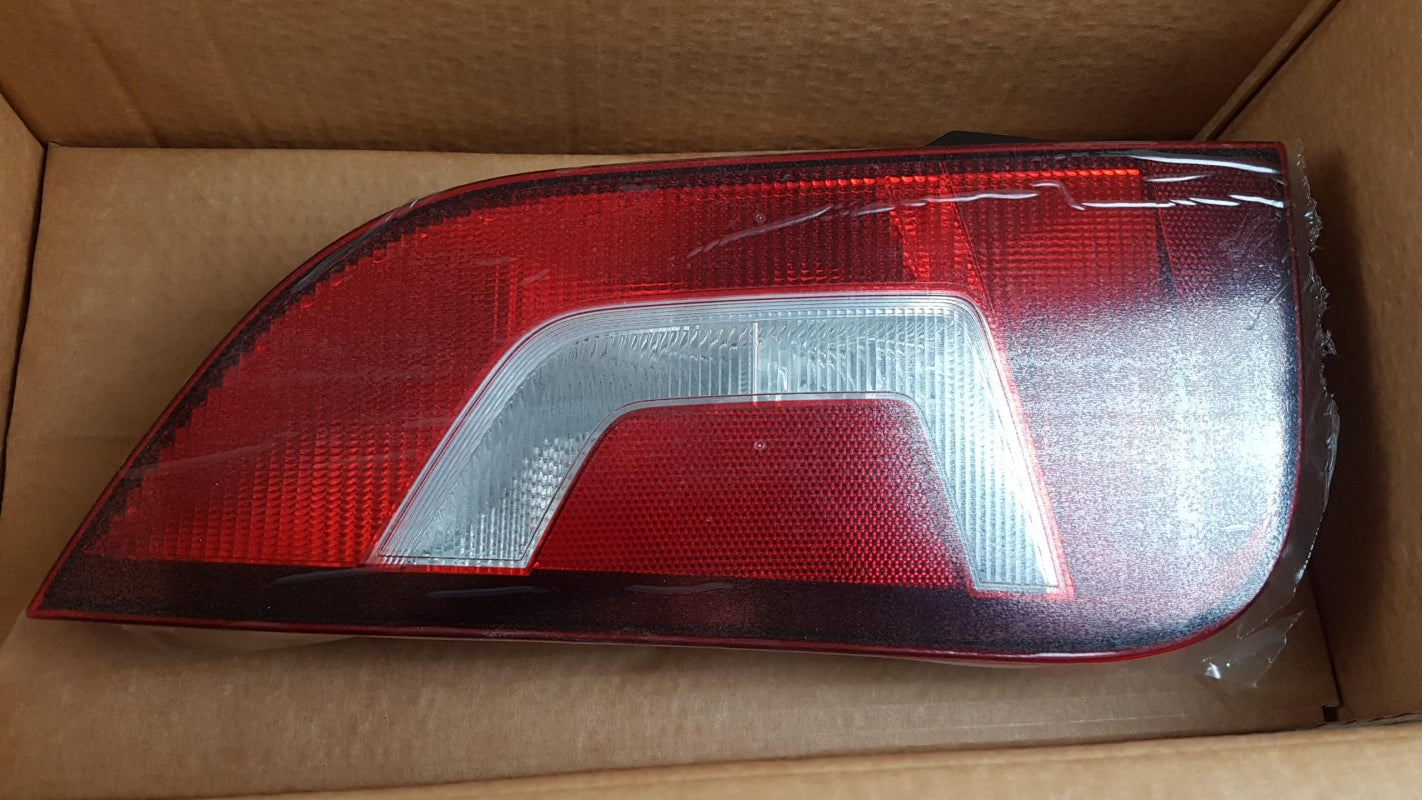 Original OE Volkswagen Heckleuchte 1S0945095G