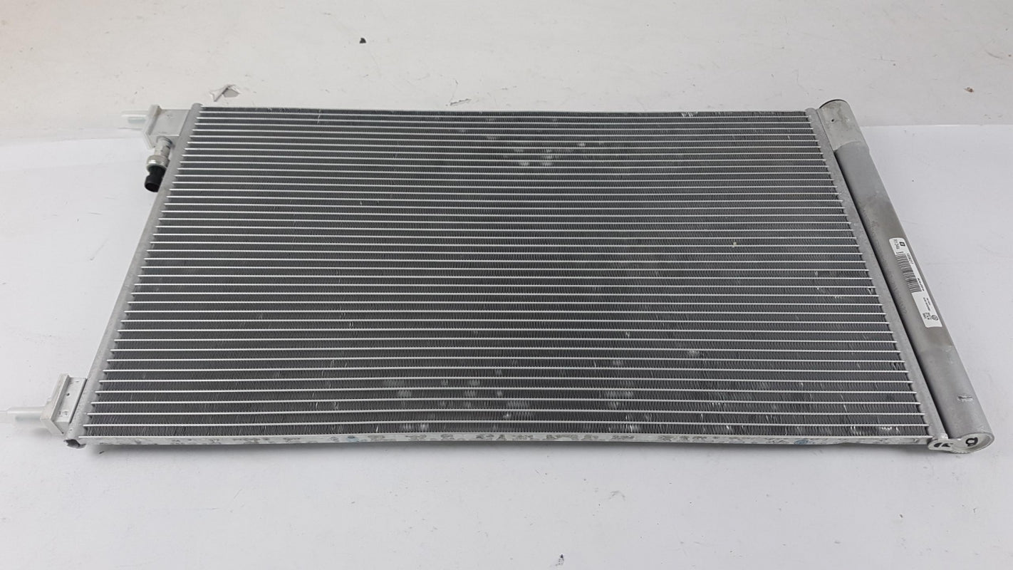 Original OPEL Insignia Klimakondensator 13330217