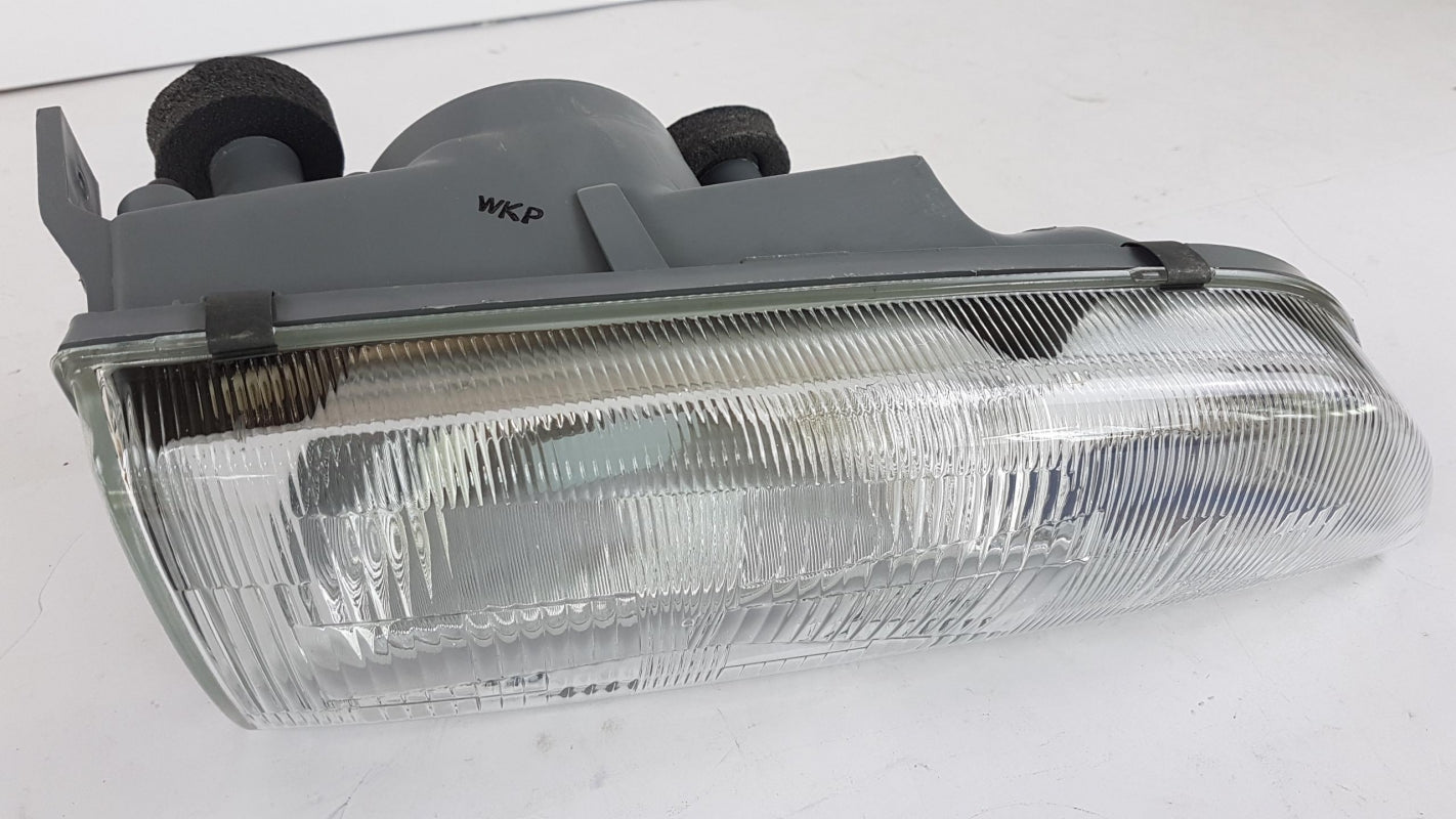 Original OE HYUNDAI/KIA headlight 9210243300 
