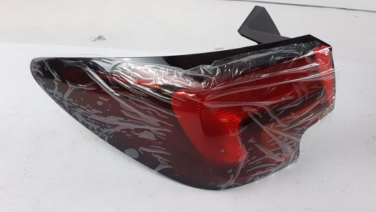 Original OE OPEL Heckleuchte 39099014