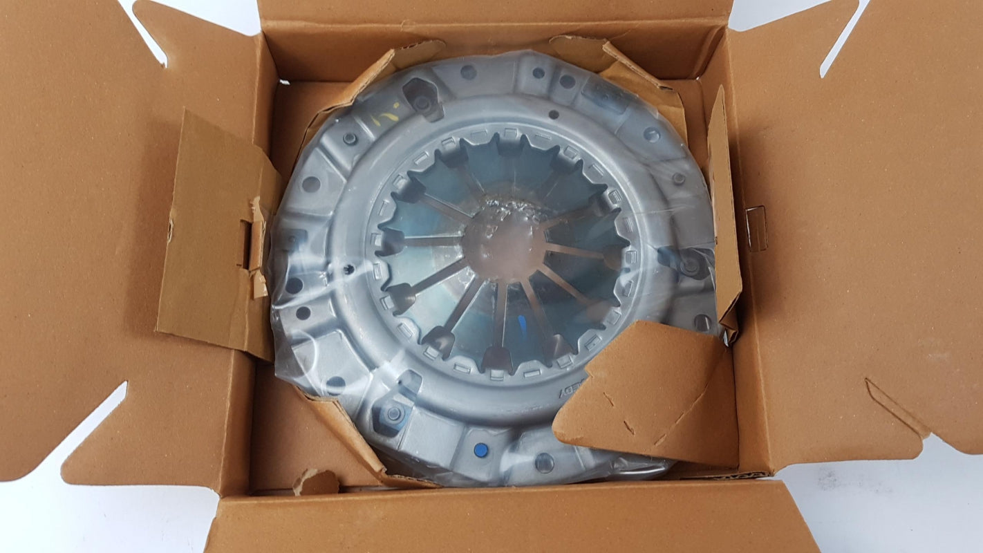 Original OE NISSAN Kupplungsdruckplatte 302104A00C