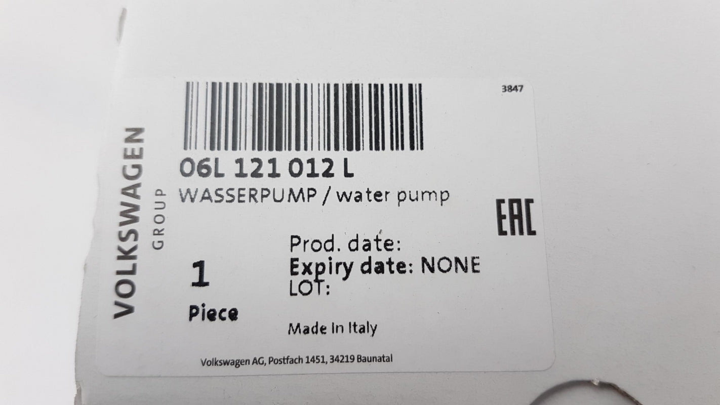 Original AUDI Q3 Q8 SKODA Superb VW Passat Polo Wasserpumpe 2.0  06L121012L